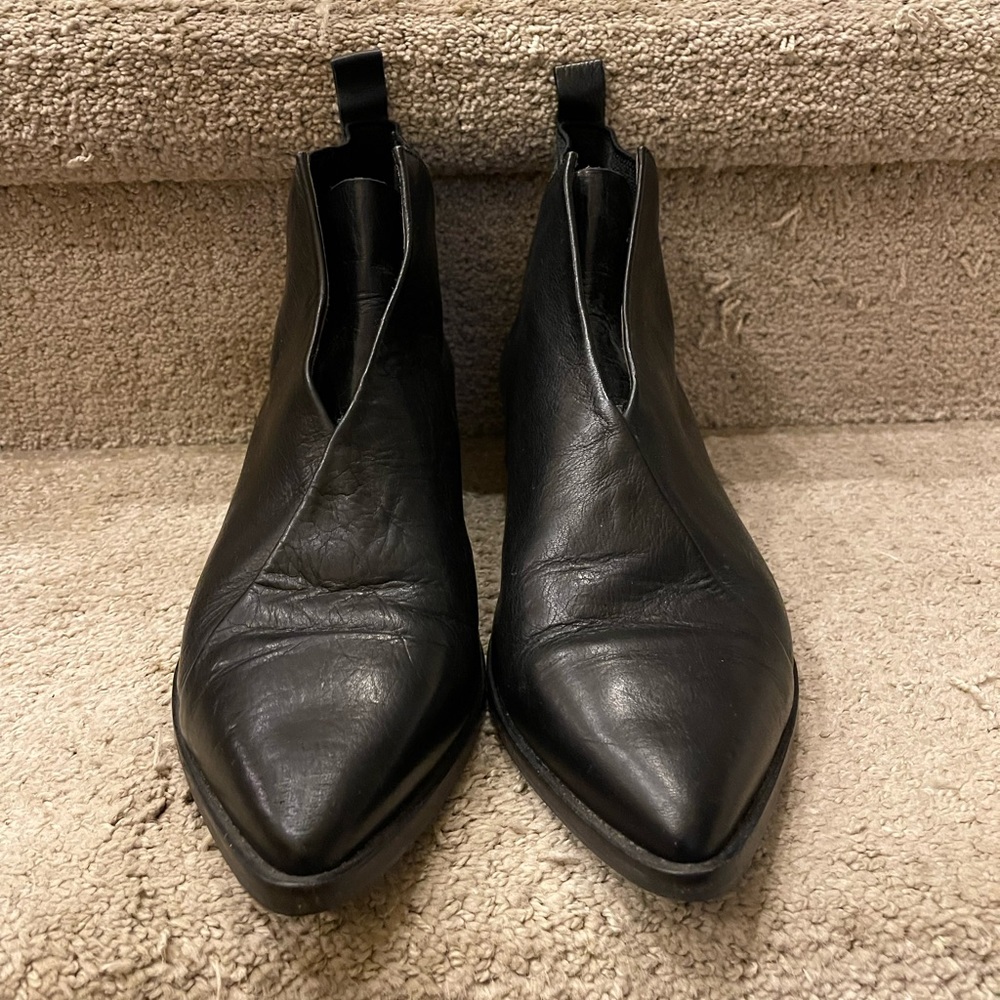 Coclico black bootie size 38.5